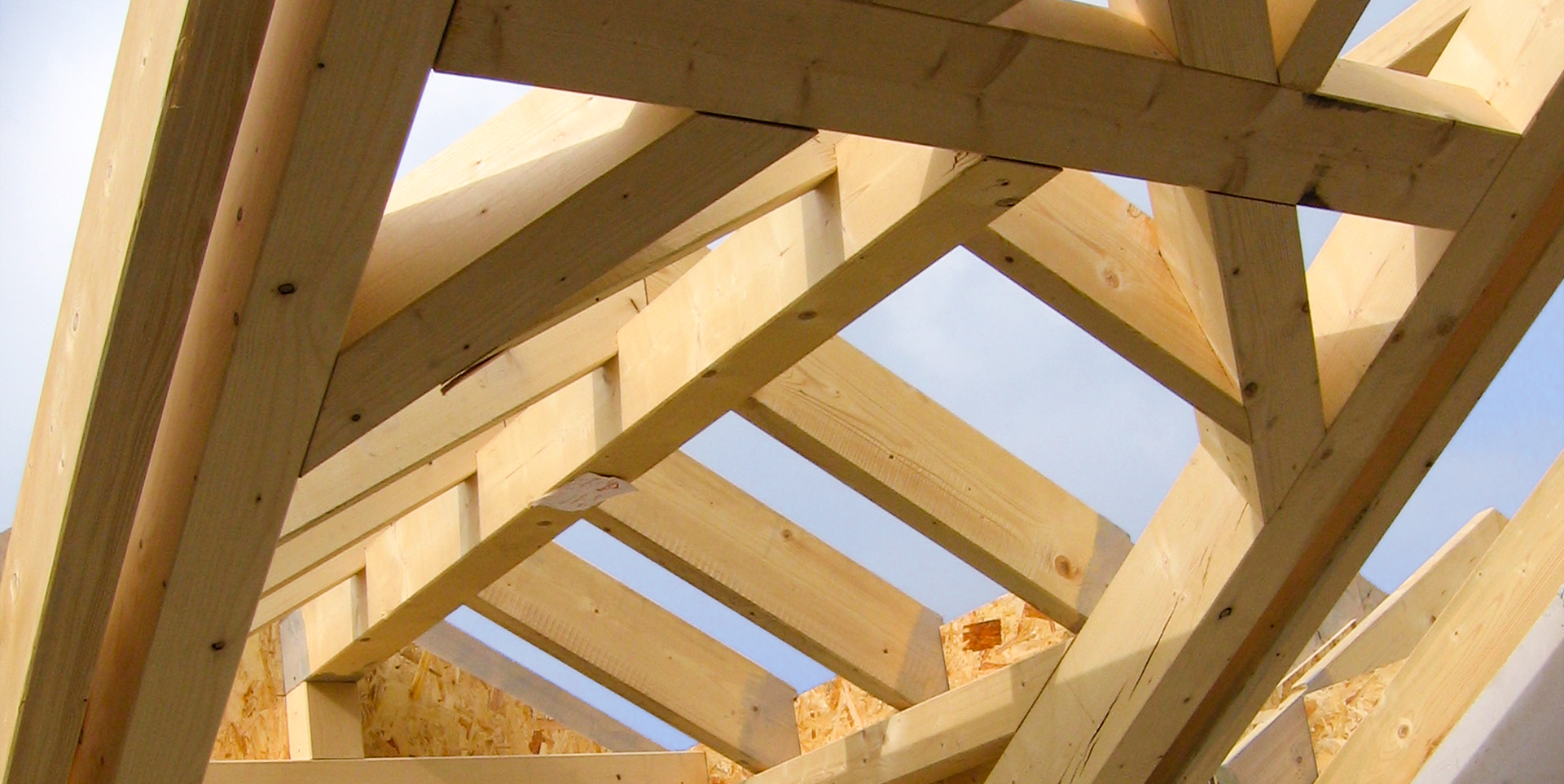 Schmickler Holzbau bietet hochwertige Zimmerarbeiten