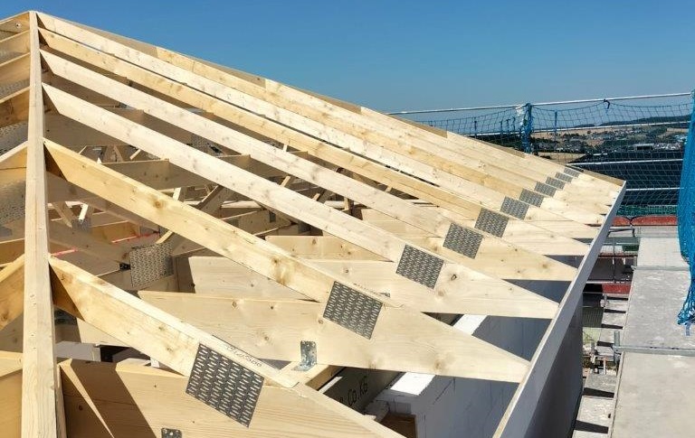 Nagelplattenbinder Bild 3 von Schmickler Holzbau