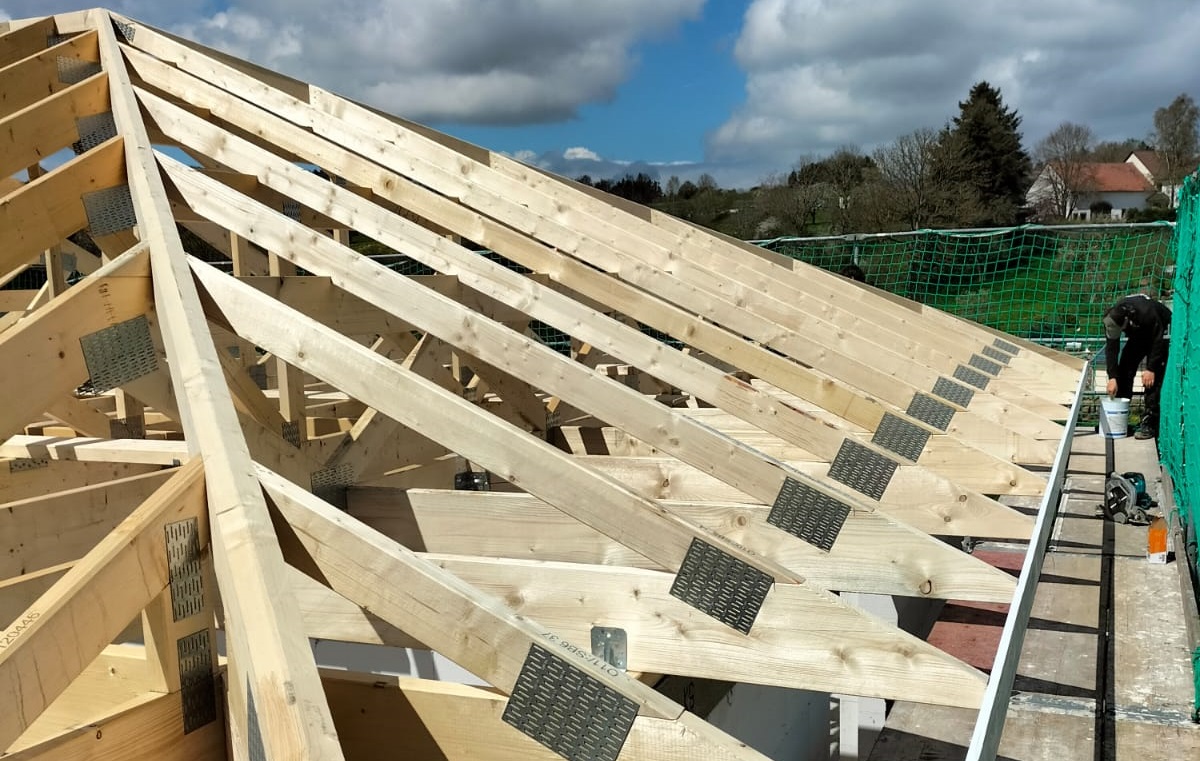 Nagelplattenbinder Bild 2 von Schmickler Holzbau